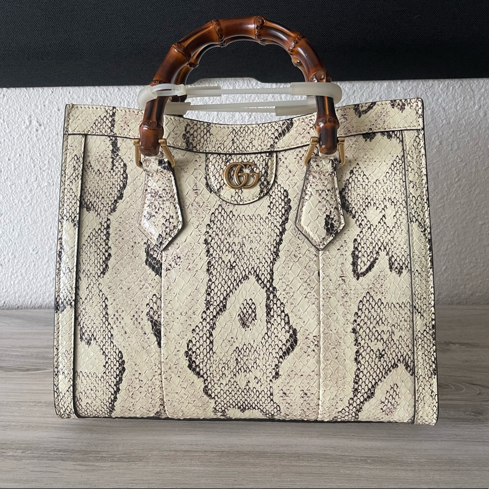 Brand new exclusive Gucci bag, authentic, comes with box and receipt